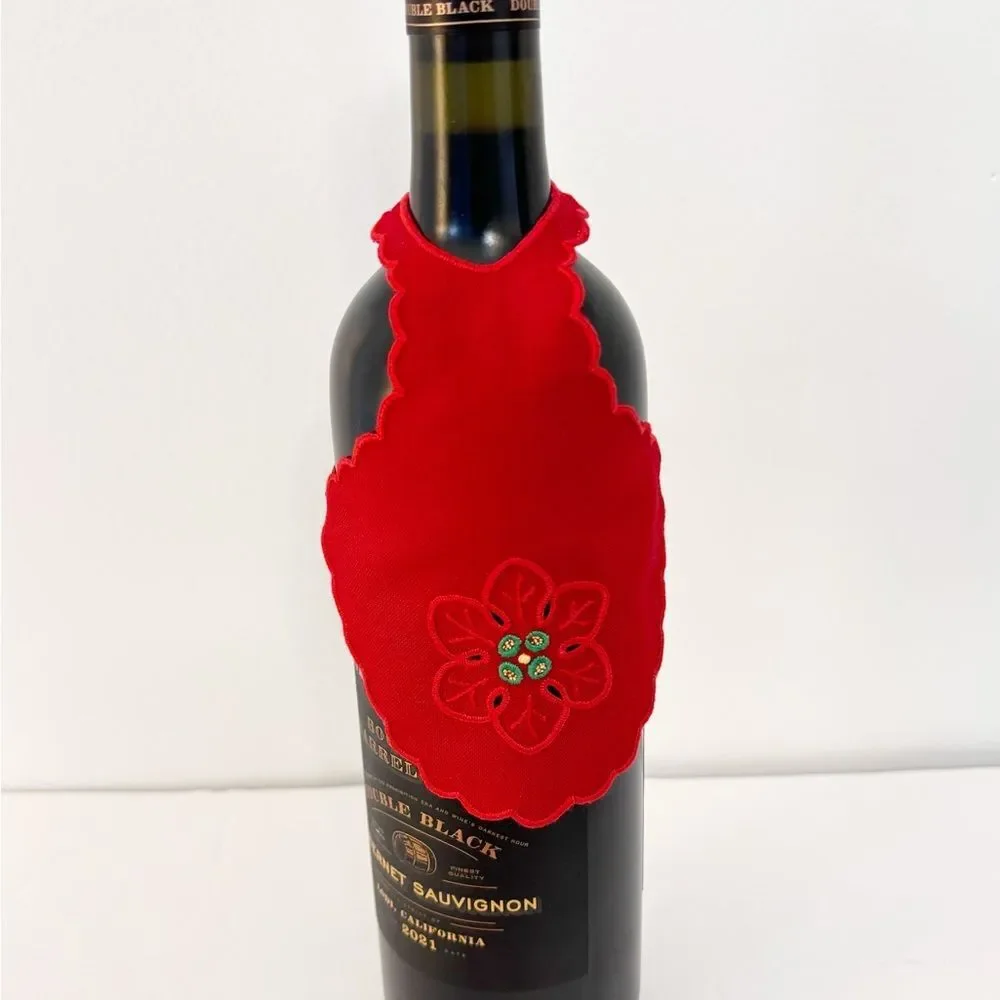 Holiday Bottle Bibs Red Poinsettias Set Of 2